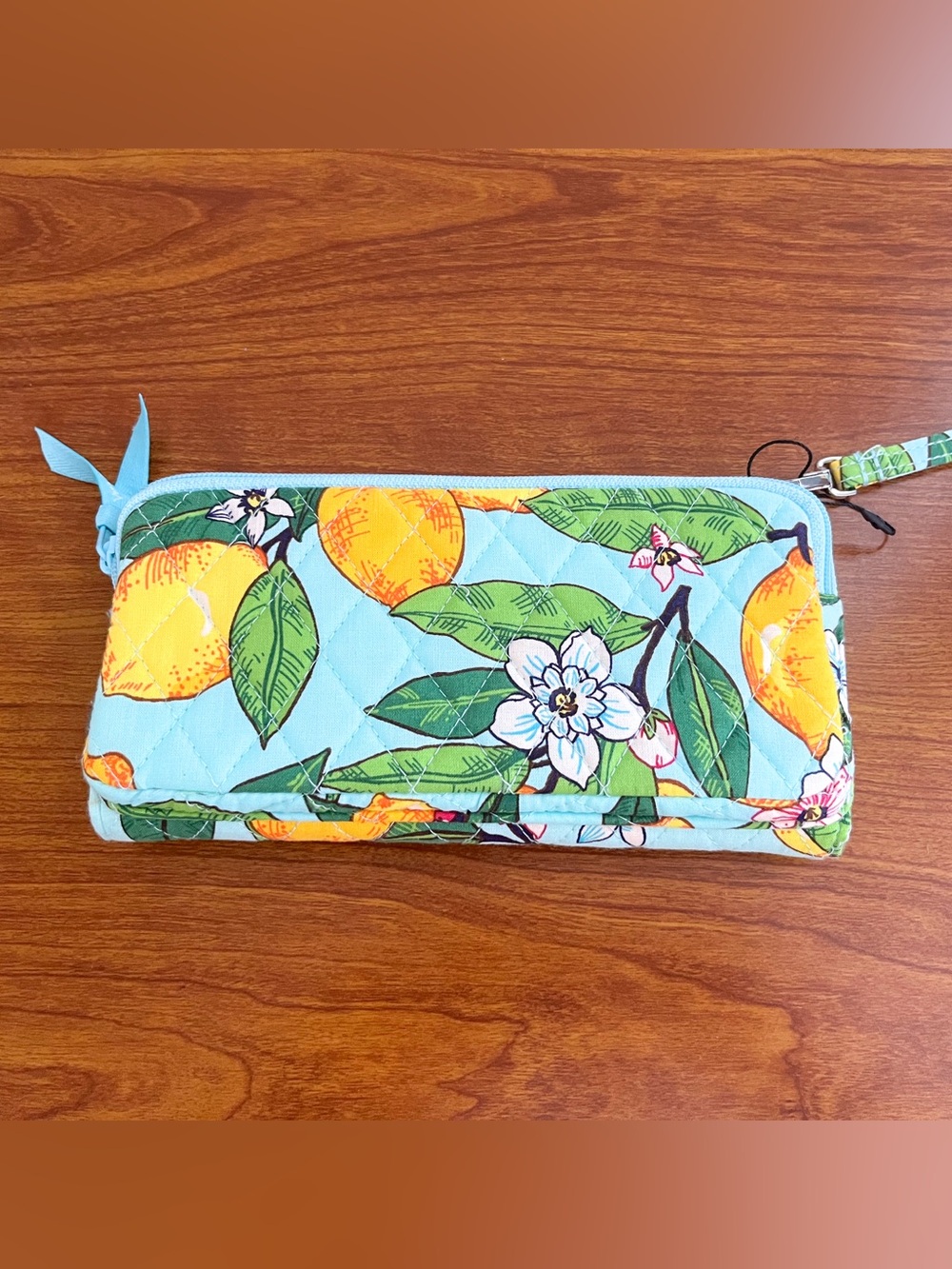 NWT VERA BRADLEY Lemon Grove Clutch Wristlet Wallet RFID Quilted Cotton Phone - Picture 7 of 10
